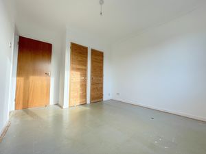 CINQUE PORT ROAD- click for photo gallery